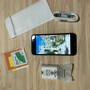 iPhone  SE 2nd generation 2020 64GB black